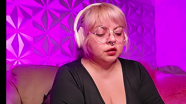 Satyn doll online show from February 6, 11:45 pm