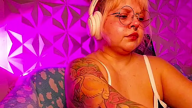 Satyn doll online show from April 23, 11:28 pm