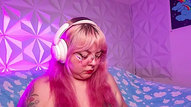 Satyn doll online show from March 6, 10:27 pm