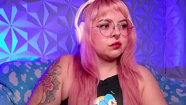 Satyn doll online show from April 12, 9:51 pm