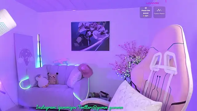 Snapshot of cute_catlyn chatting on July 8, 5:57 pm cute catlyn online show from July 8, 5:57 pm