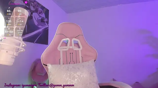 cute catlyn online show from March 10, 4:22 pm