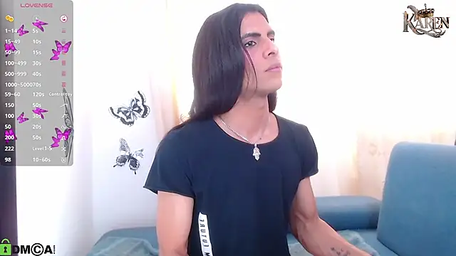 karen sofia  online show from December 3, 12:15 pm