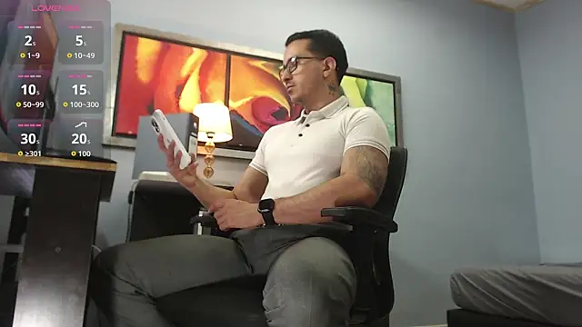 randyluke online show from February 9, 7:45 pm