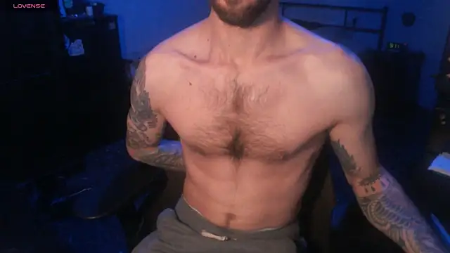 Snapshot of SexxxyLouis chatting on October 29, 7:51 am SexxxyLouis online show from October 29, 7:51 am