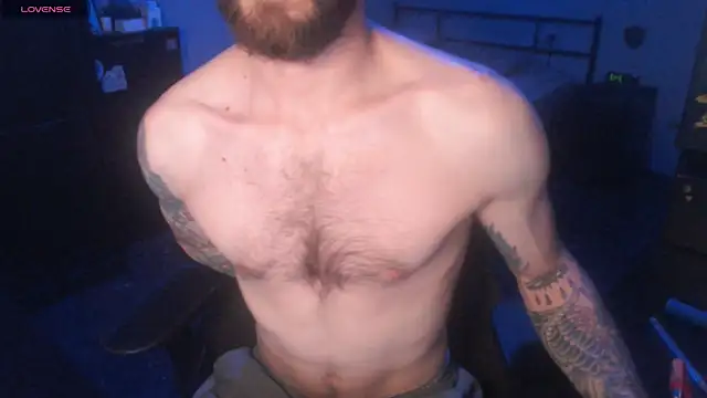 Snapshot of SexxxyLouis chatting on October 20, 9:15 pm SexxxyLouis online show from October 20, 9:15 pm