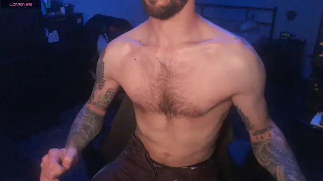 Snapshot of SexxxyLouis chatting on October 24, 8:41 pm SexxxyLouis online show from October 24, 8:41 pm