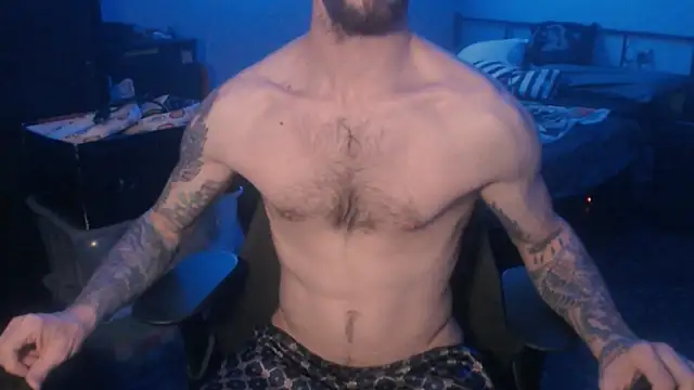 Snapshot of SexxxyLouis chatting on March 12, 9:24 pm SexxxyLouis online show from March 12, 9:24 pm