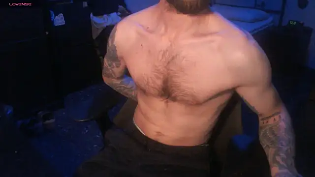 Snapshot of SexxxyLouis chatting on September 22, 7:53 pm SexxxyLouis online show from September 22, 7:53 pm