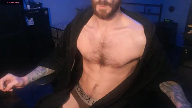 Snapshot of SexxxyLouis chatting on October 4, 7:21 am SexxxyLouis online show from October 4, 7:21 am