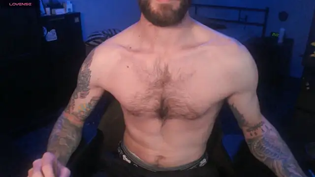 Snapshot of SexxxyLouis chatting on October 18, 1:24 pm SexxxyLouis online show from October 18, 1:24 pm