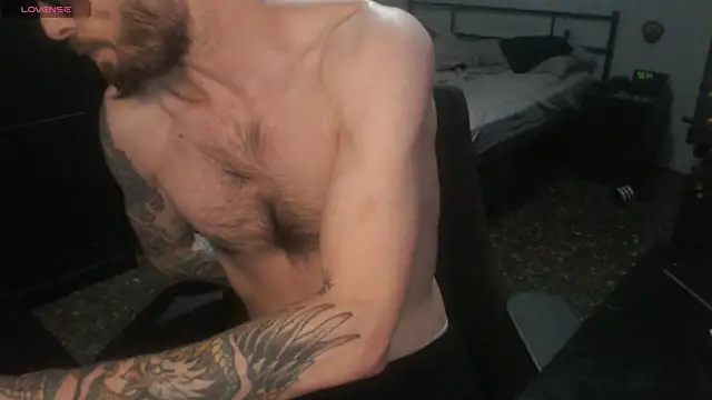 SexxxyLouis online show from December 22, 1:33 pm