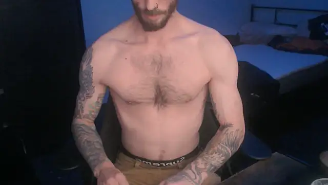 Snapshot of SexxxyLouis chatting on March 3, 1:45 pm SexxxyLouis online show from March 3, 1:45 pm