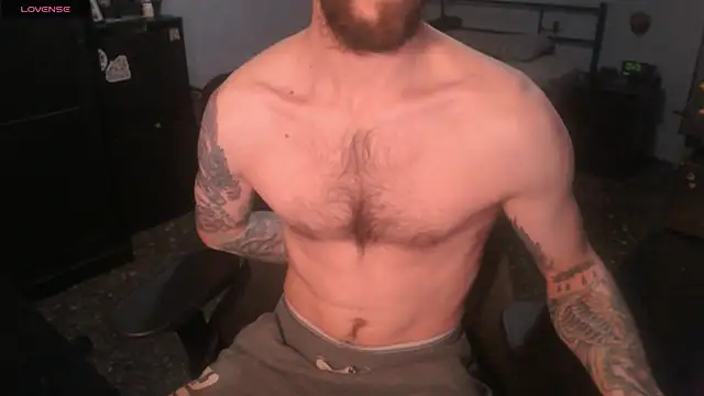 Snapshot of SexxxyLouis chatting on November 27, 9:21 am SexxxyLouis online show from November 27, 9:21 am