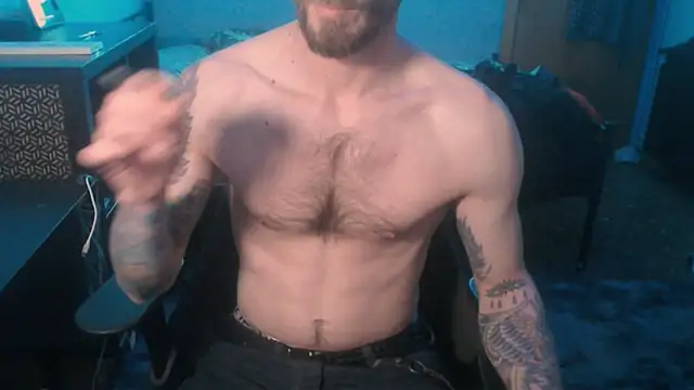 Snapshot of SexxxyLouis chatting on February 28, 2:09 pm SexxxyLouis online show from February 28, 2:09 pm