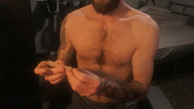 SexxxyLouis online show from March 31, 7:27 pm