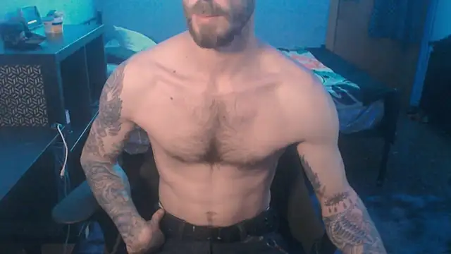 Snapshot of SexxxyLouis chatting on March 1, 12:01 pm SexxxyLouis online show from March 1, 12:01 pm