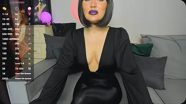 Snapshot of Fire_error chatting on March 22, 11:42 am Fire error online show from March 22, 11:42 am