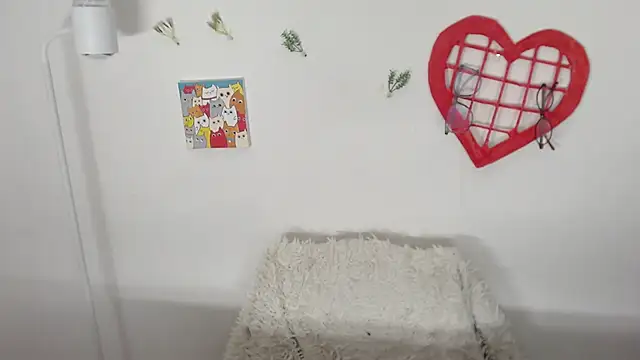  Hanna Moon  online show from June 4, 2:00 pm