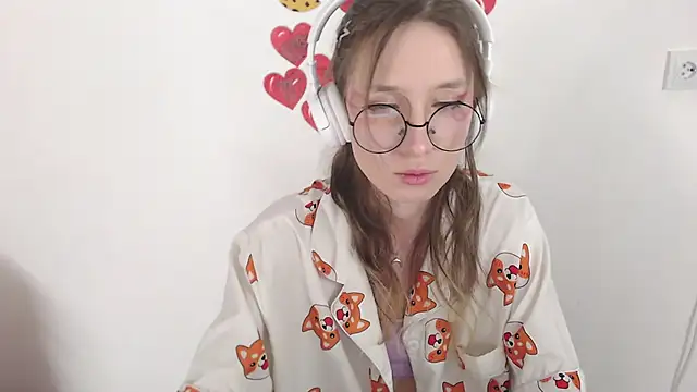  Hanna Moon  online show from April 22, 10:11 am