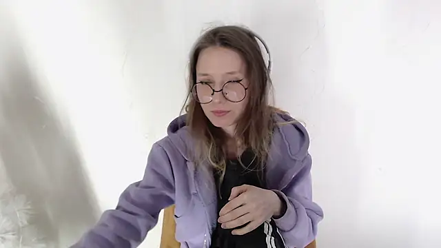  Hanna Moon  online show from February 11, 11:43 am