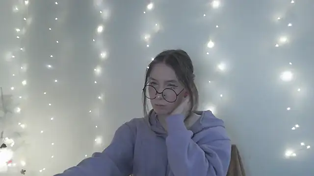  Hanna Moon  online show from January 10, 9:26 am