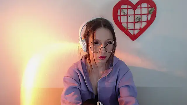  Hanna Moon  online show from May 29, 10:54 am