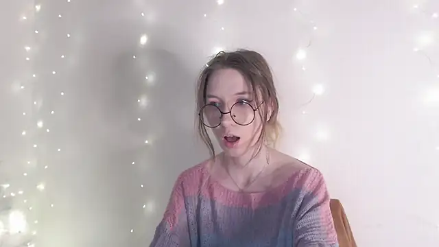  Hanna Moon  online show from January 13, 11:47 am