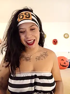 little susie online show from October 30, 9:40 am