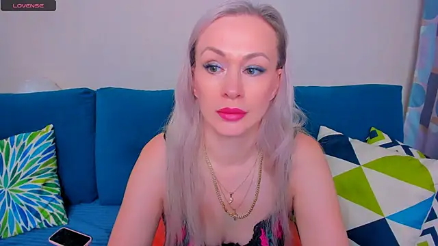 EllenMoore online show from September 14, 3:07 am
