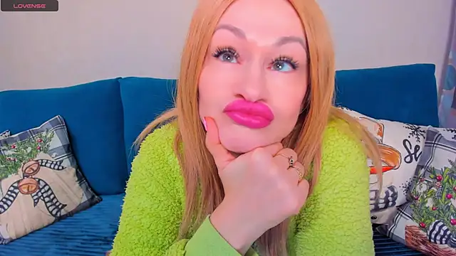 Snapshot of EllenMoore chatting on November 23, 3:16 am EllenMoore online show from November 23, 3:16 am