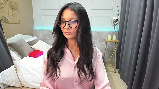 Snapshot of ErikaSoft chatting on November 12, 5:22 am ErikaSoft online show from November 12, 5:22 am