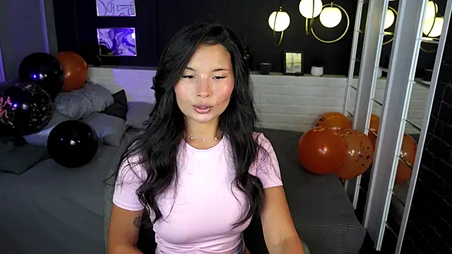 Snapshot of ErikaSoft chatting on October 28, 1:54 pm ErikaSoft online show from October 28, 1:54 pm