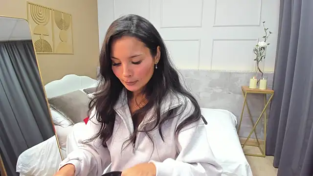 Snapshot of ErikaSoft chatting on November 18, 5:33 am ErikaSoft online show from November 18, 5:33 am