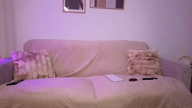 ErikaSoft online show from February 16, 9:41 am