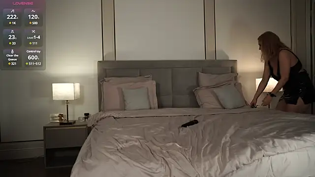 eseniyavl online show from March 6, 5:35 am