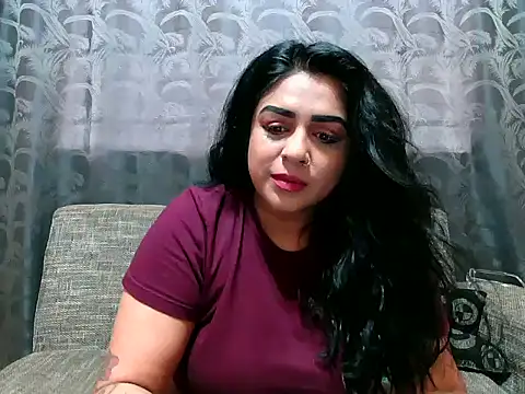 indianishkq7 online show from December 17, 11:39 am