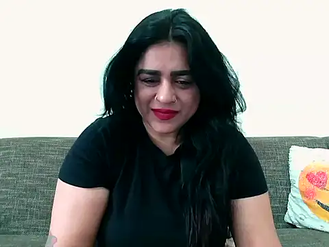 indianishkq7 online show from November 8, 7:45 am