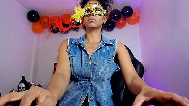 Ellie Alves online show from October 31, 1:19 pm