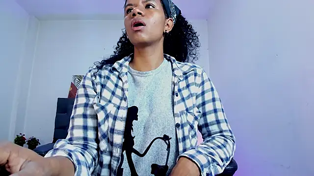 Ellie Alves online show from October 9, 1:55 pm