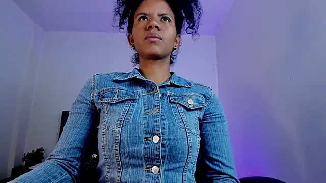 Ellie Alves online show from November 6, 12:42 pm