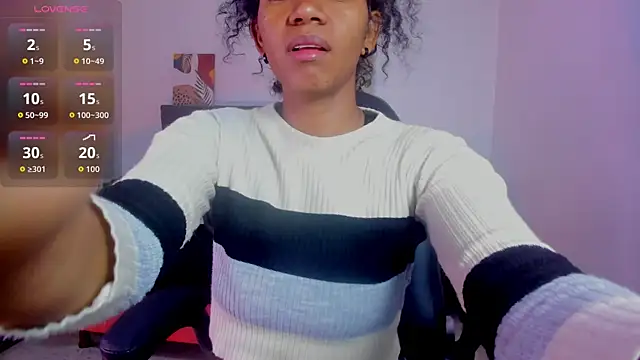 Ellie Alves online show from November 25, 3:45 pm