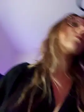 LilyOrion online show from March 8, 1:11 am