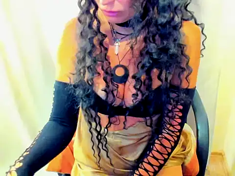 Snapshot of Ruda1919 chatting on June 19, 1:28 pm Ruda1919 online show from June 19, 1:28 pm