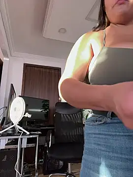 milly cruz online show from April 8, 10:22 pm