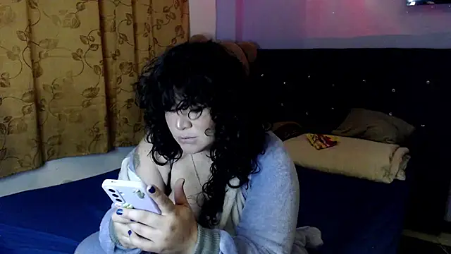 Snapshot of ANGELIQUE_KLANE chatting on October 9, 6:25 am ANGELIQUE KLANE online show from October 9, 6:25 am