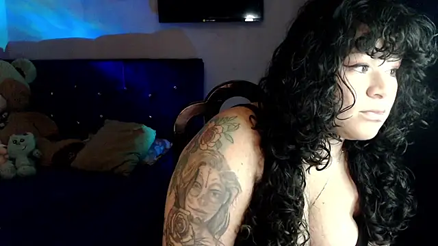 ANGELIQUE KLANE online show from October 25, 4:44 am