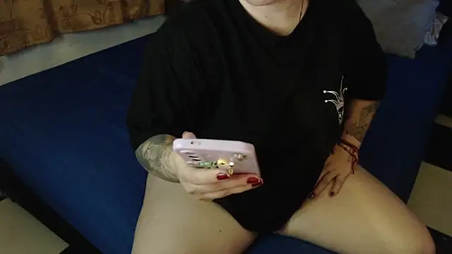 ANGELIQUE KLANE online show from December 4, 4:55 am