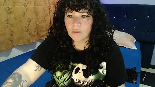 ANGELIQUE KLANE online show from January 17, 3:15 pm