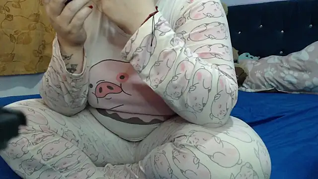 ANGELIQUE KLANE online show from January 18, 9:29 pm